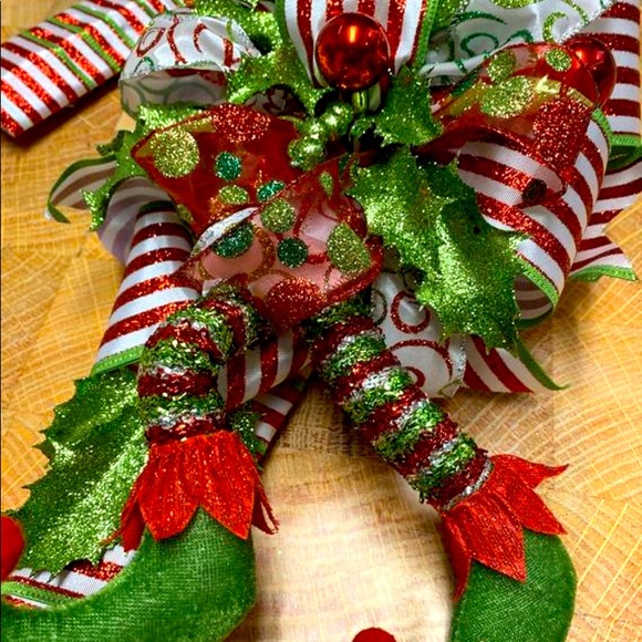 Christmas Peppermint Wreath - Picture 3 of 3